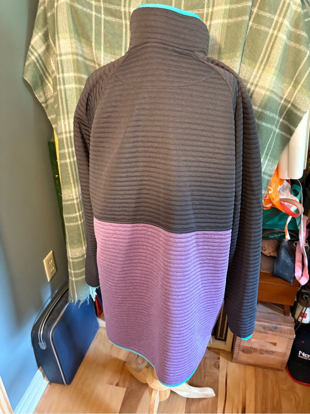 L.L. Bean Women's Two-Tone Funnel Neck Pullover Sweater - Gray & Lavender - Picture 4 of 5